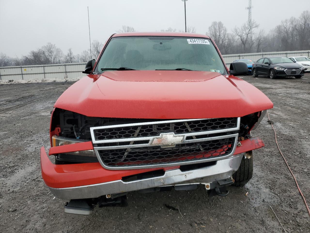 2006 Chevrolet Silverado - Image 5