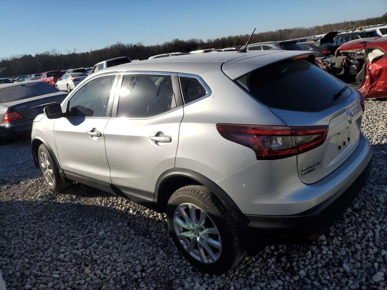2021 Nissan Rogue - Image 2