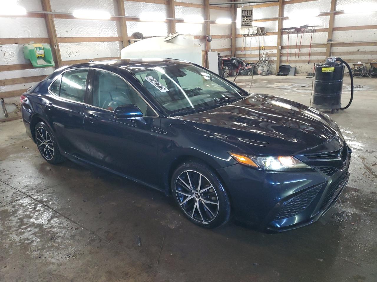 2021 Toyota Camry - Image 4
