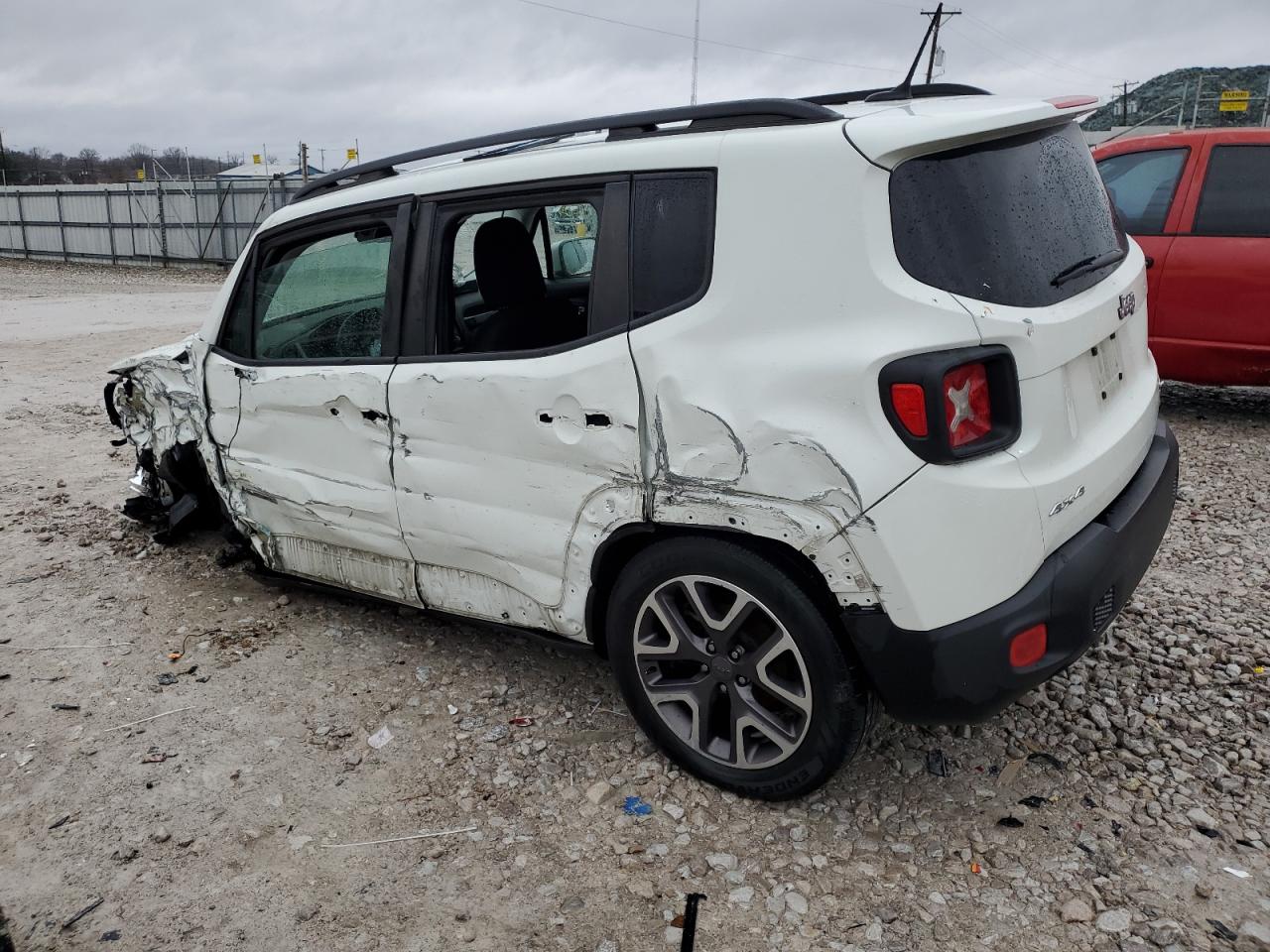 2015 Jeep Renegade - Image 2