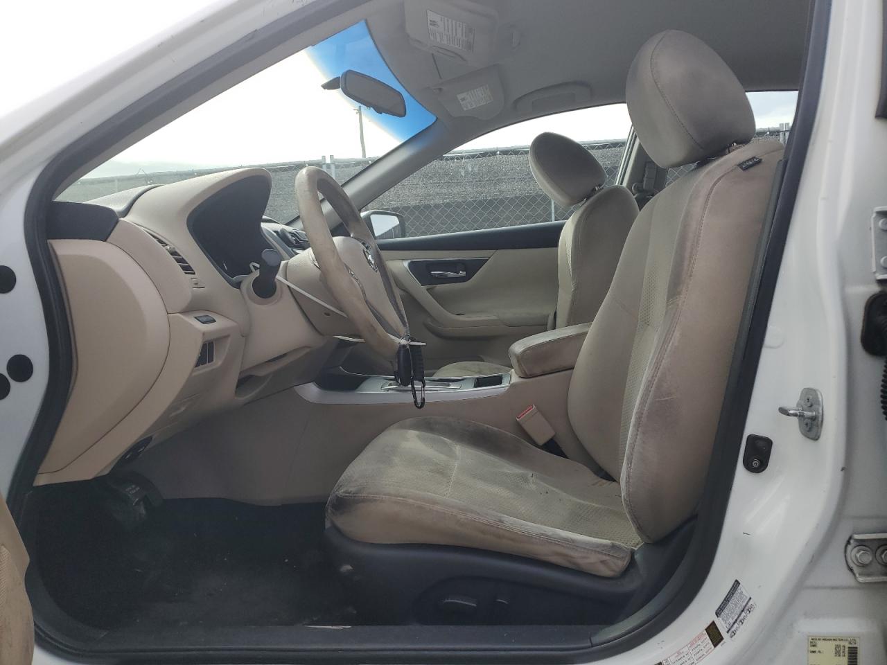2015 Nissan Altima - Image 7