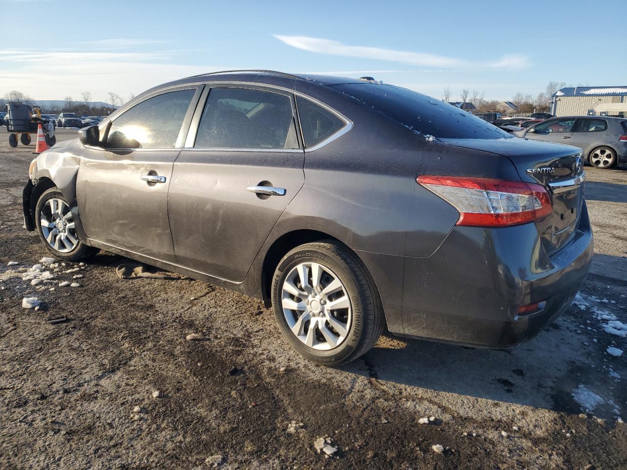 2015 Nissan Sentra - Image 2