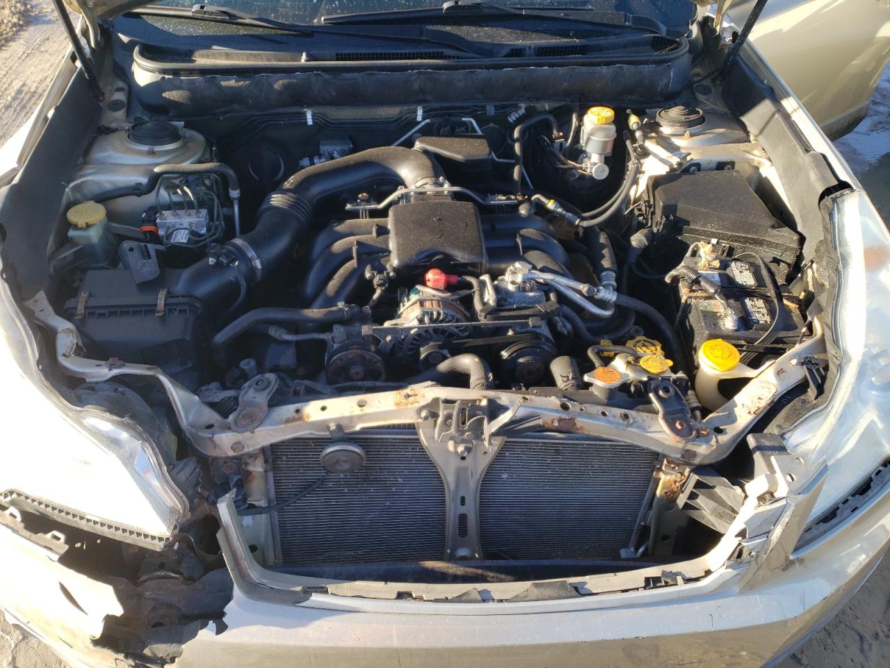 2010 Subaru Outback - Image 11