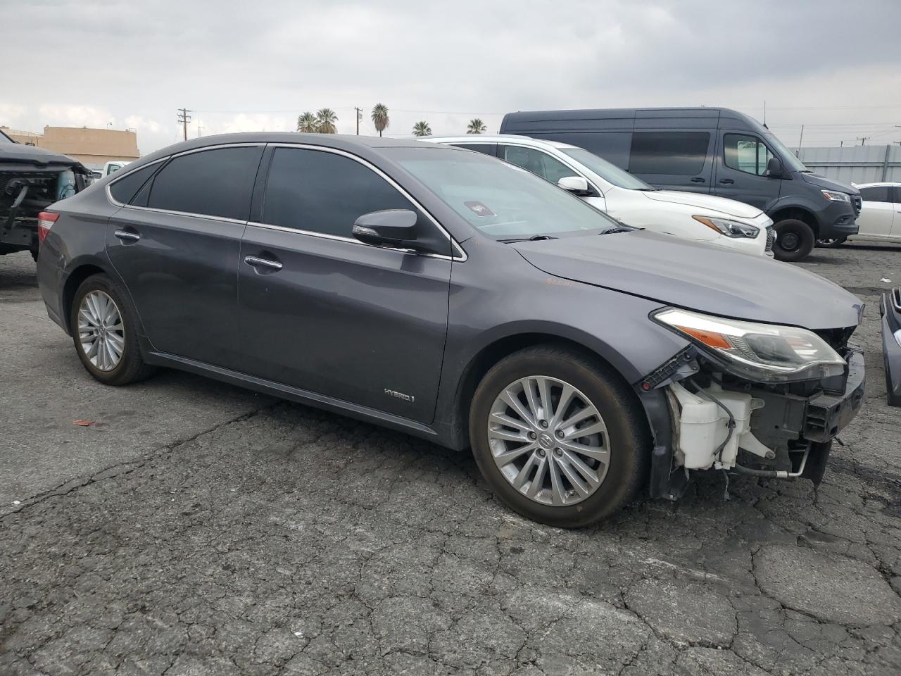 2015 Toyota Avalon - Image 4