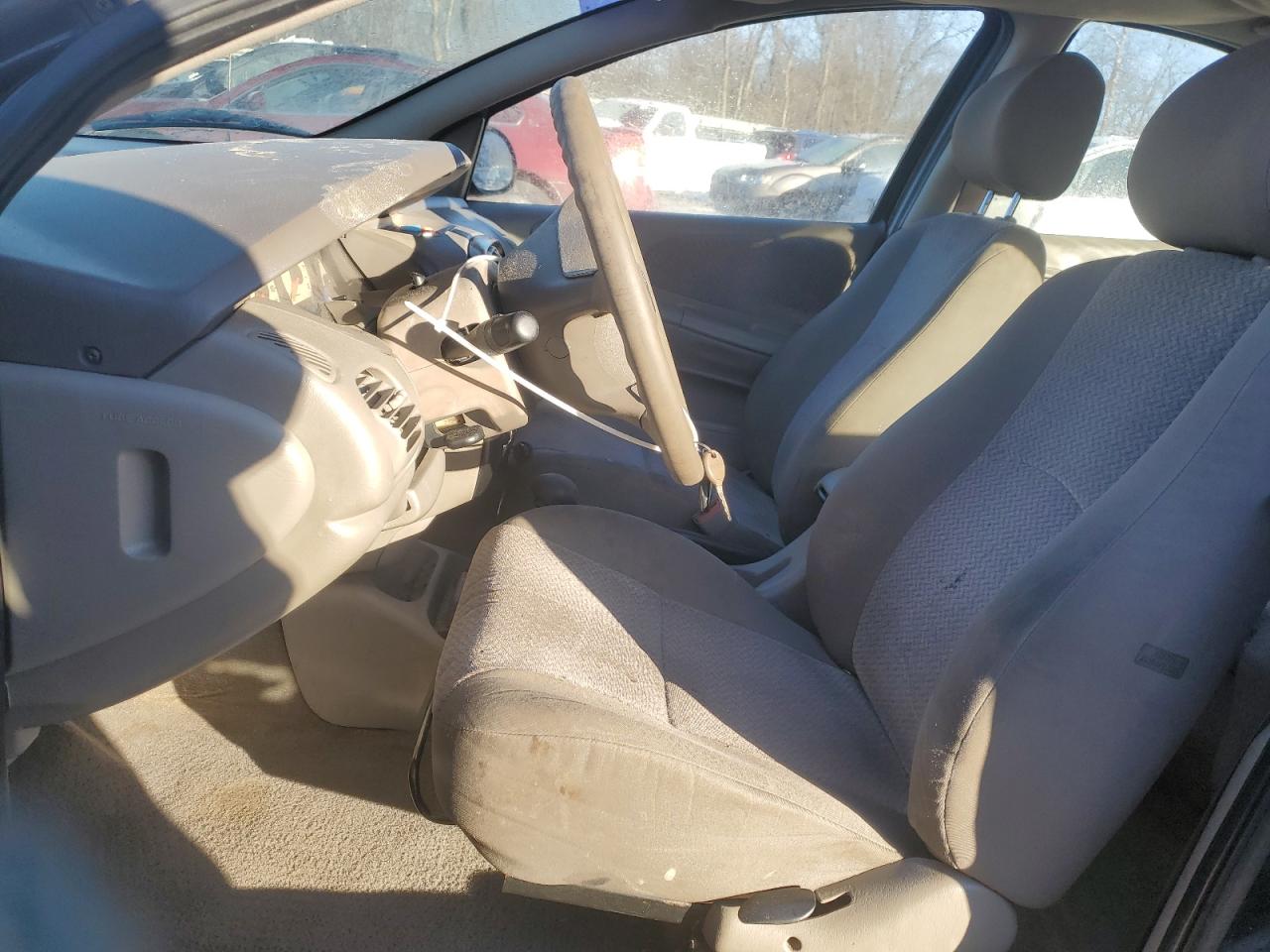 2002 Dodge Neon - Image 7