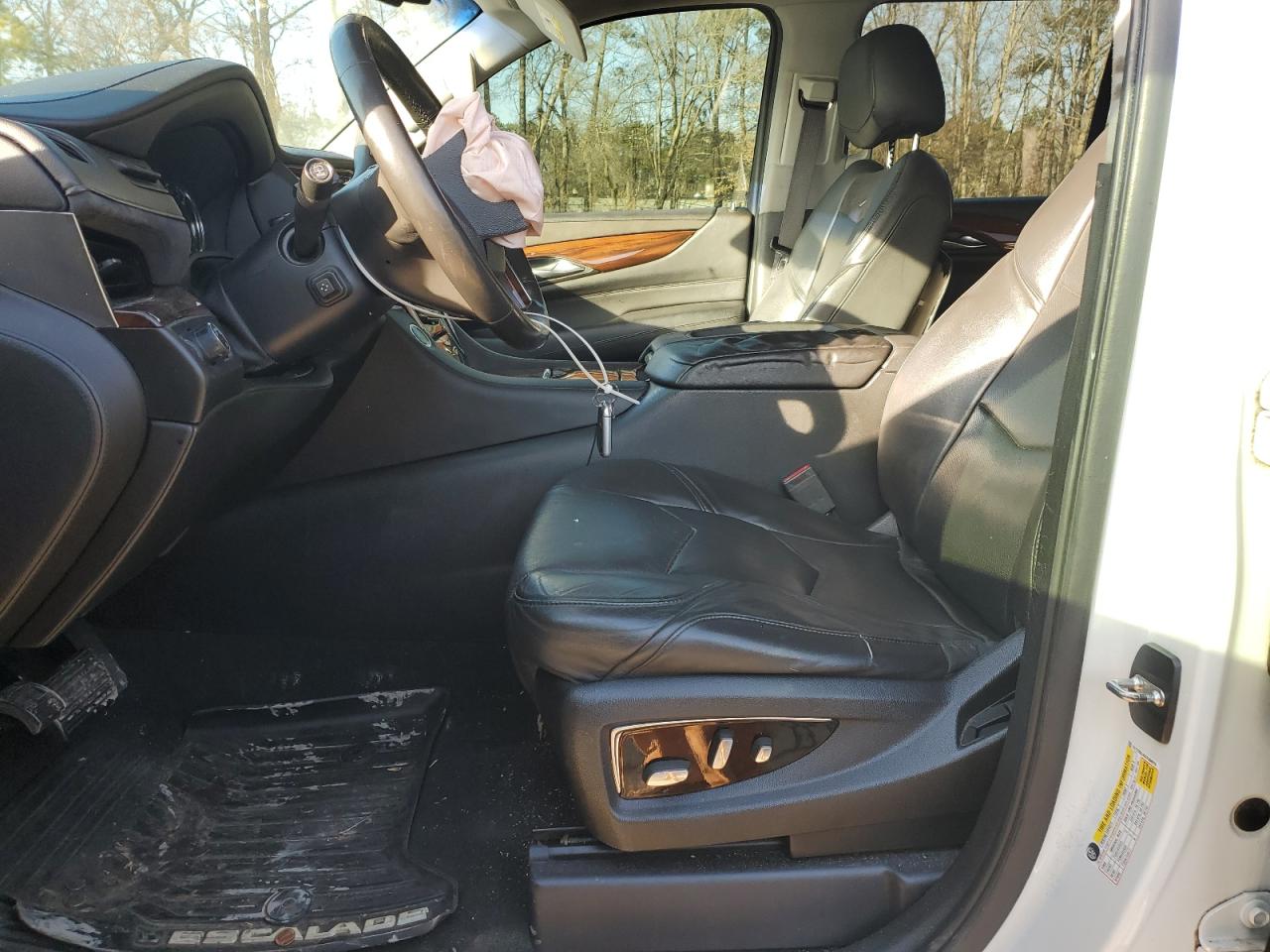 2016 Cadillac Escalade - Image 7