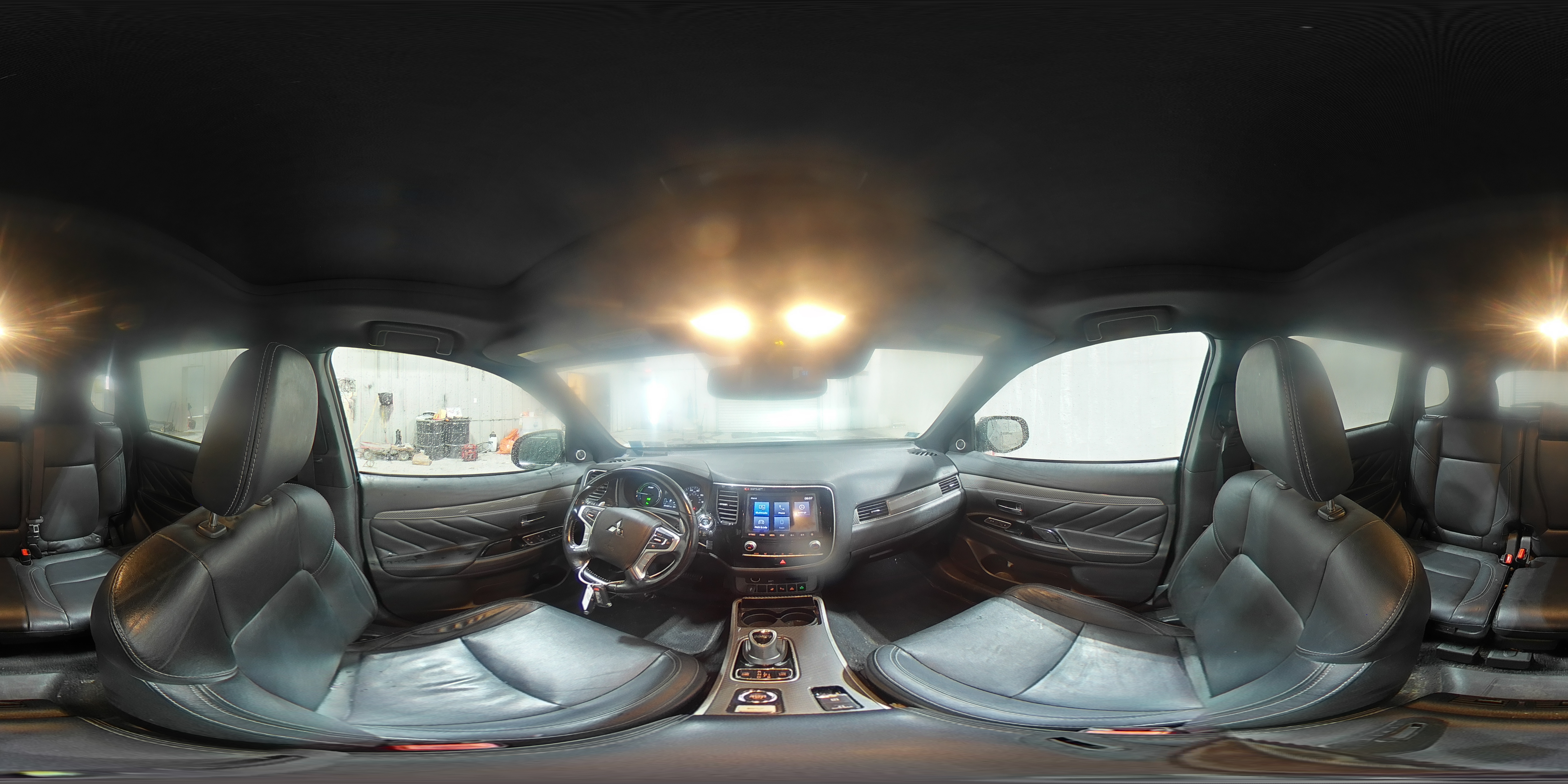 2020 Mitsubishi Outlander - Image 16