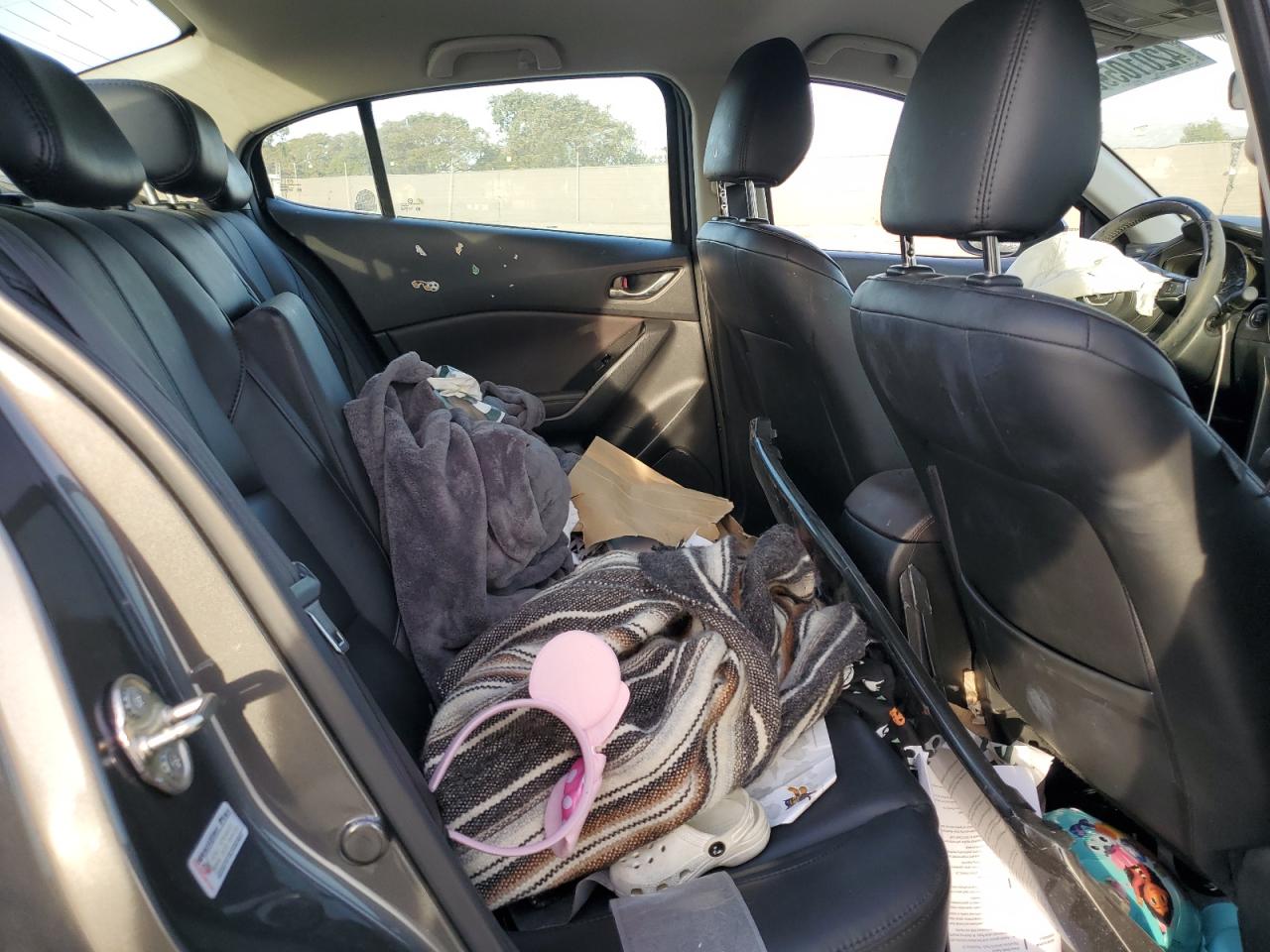 2018 Mazda 3 - Image 10