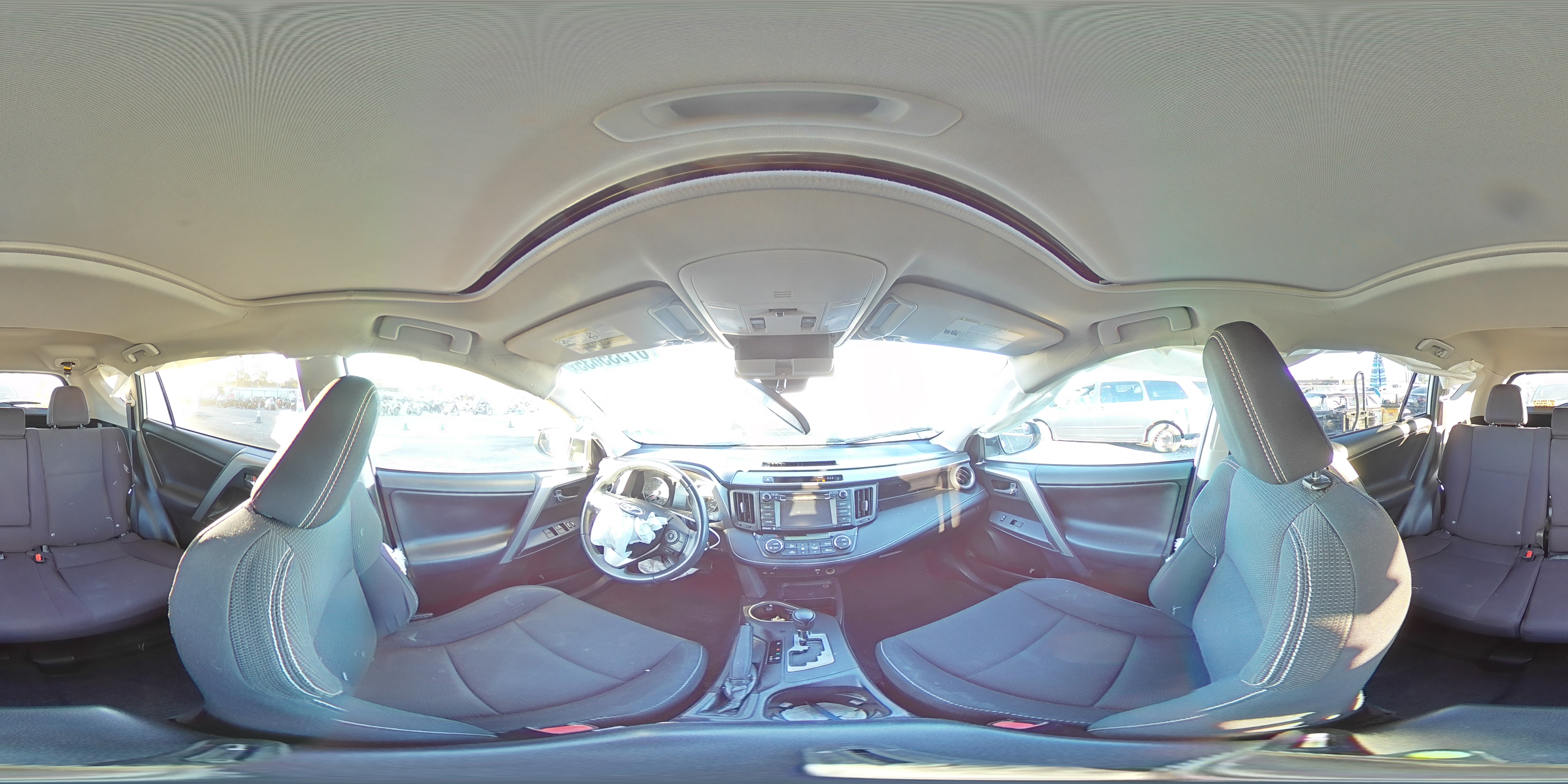 2017 Toyota RAV 4 - Image 13