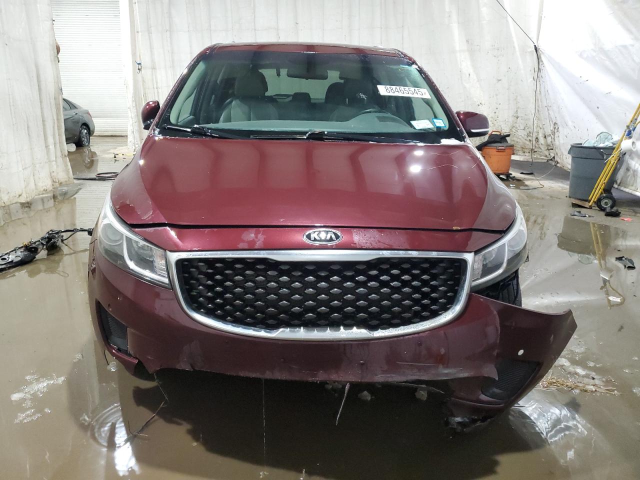 2016 Kia Sedona - Image 5