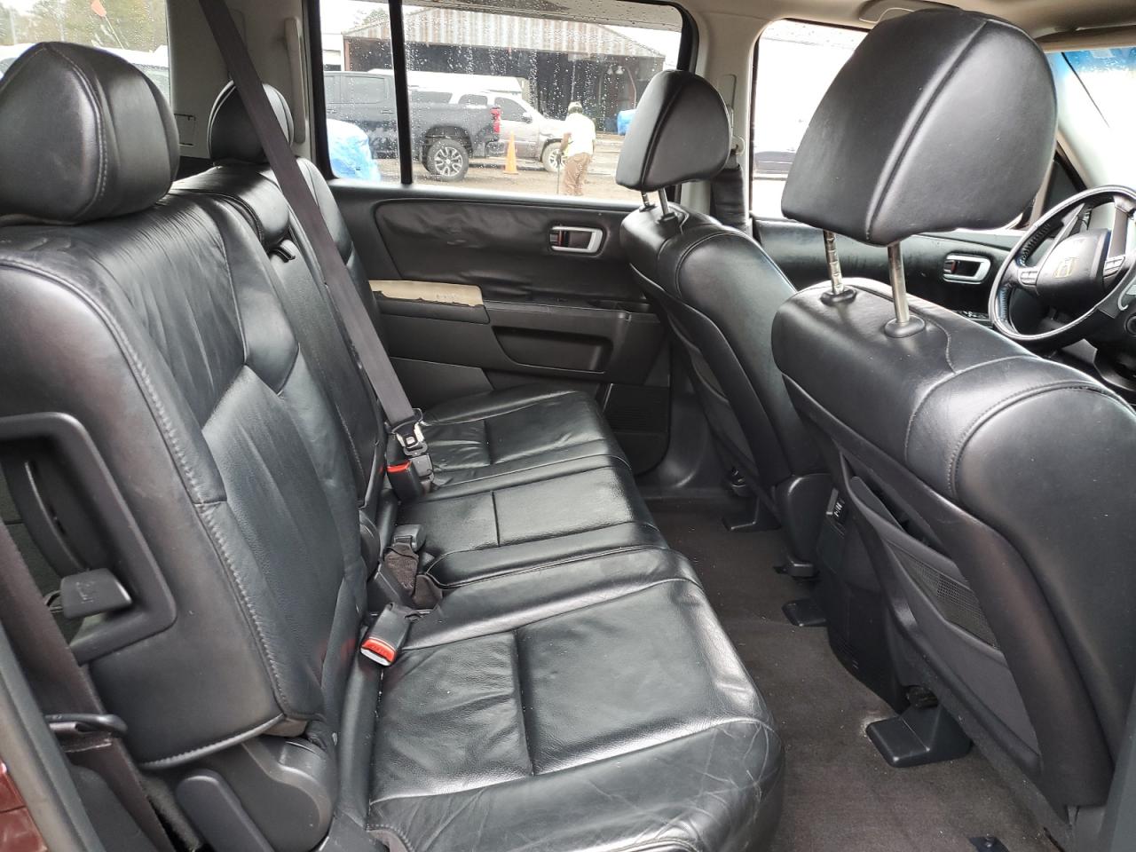 2010 Honda Pilot - Image 11