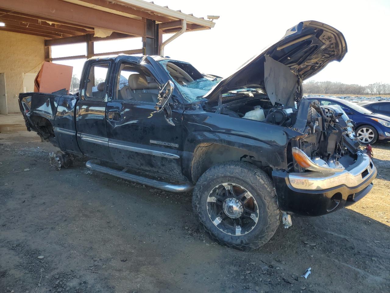 2005 GMC Sierra - Image 4