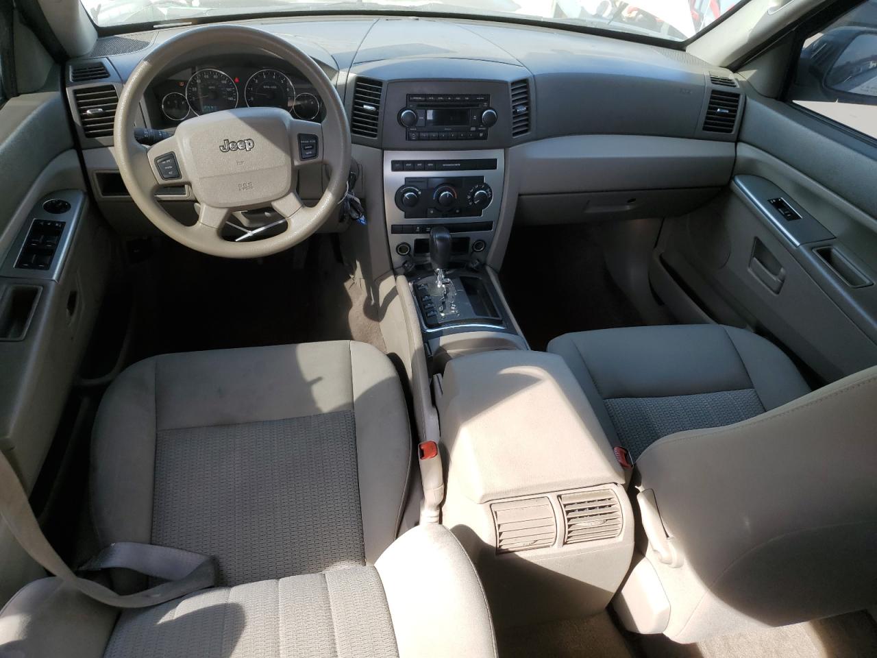 2007 Jeep Grand Cherokee - Image 8