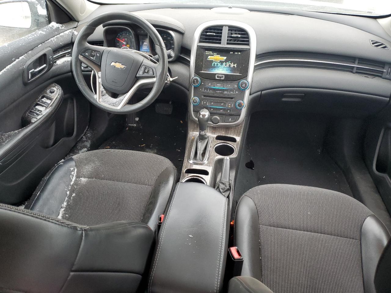 2015 Chevrolet Malibu - Image 8
