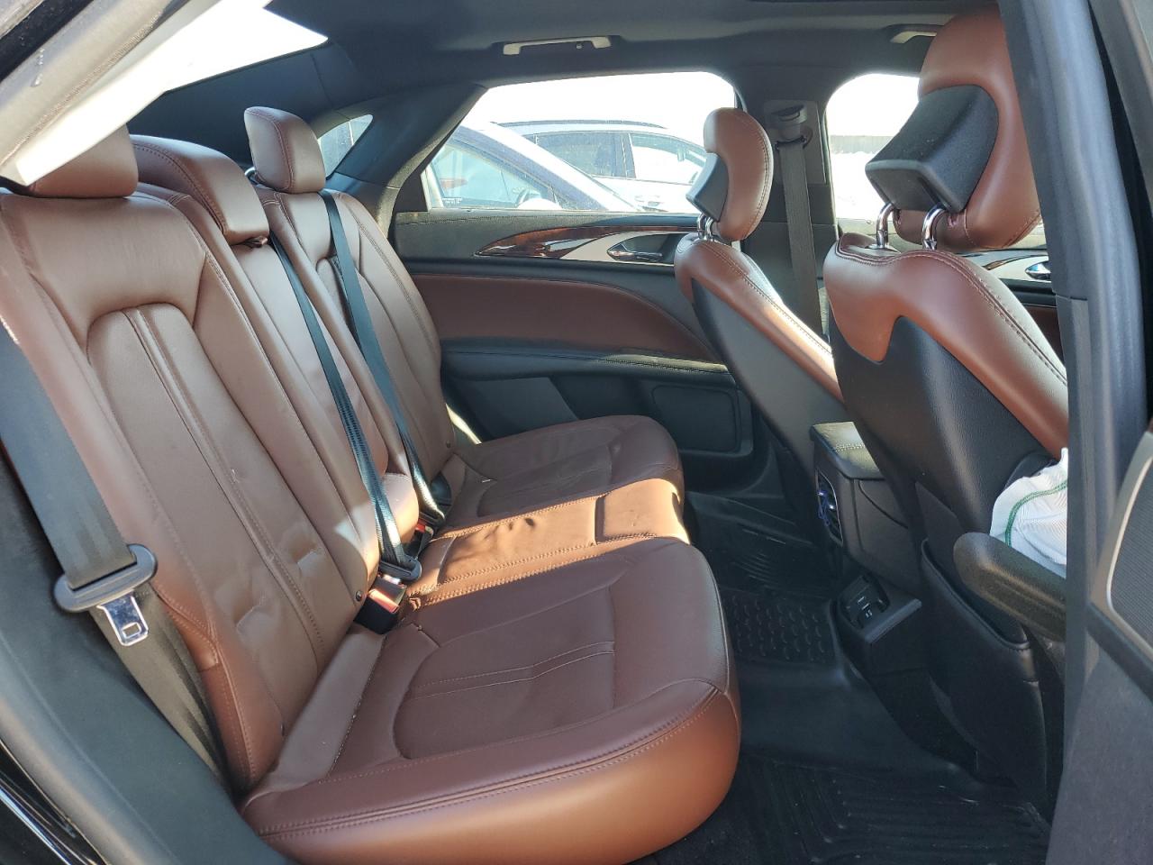 2017 Lincoln MKZ - Image 10
