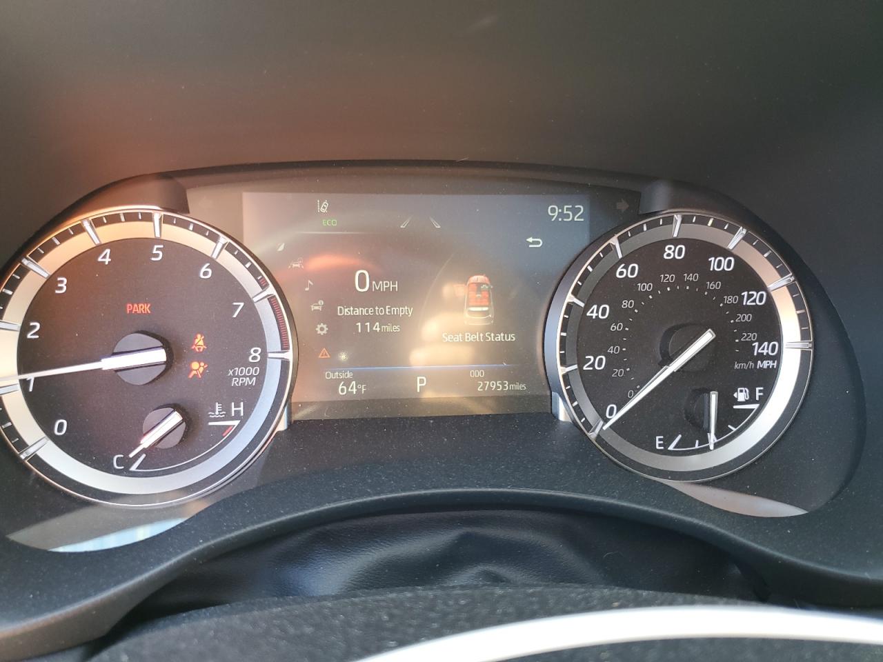 2022 Toyota Highlander - Image 9