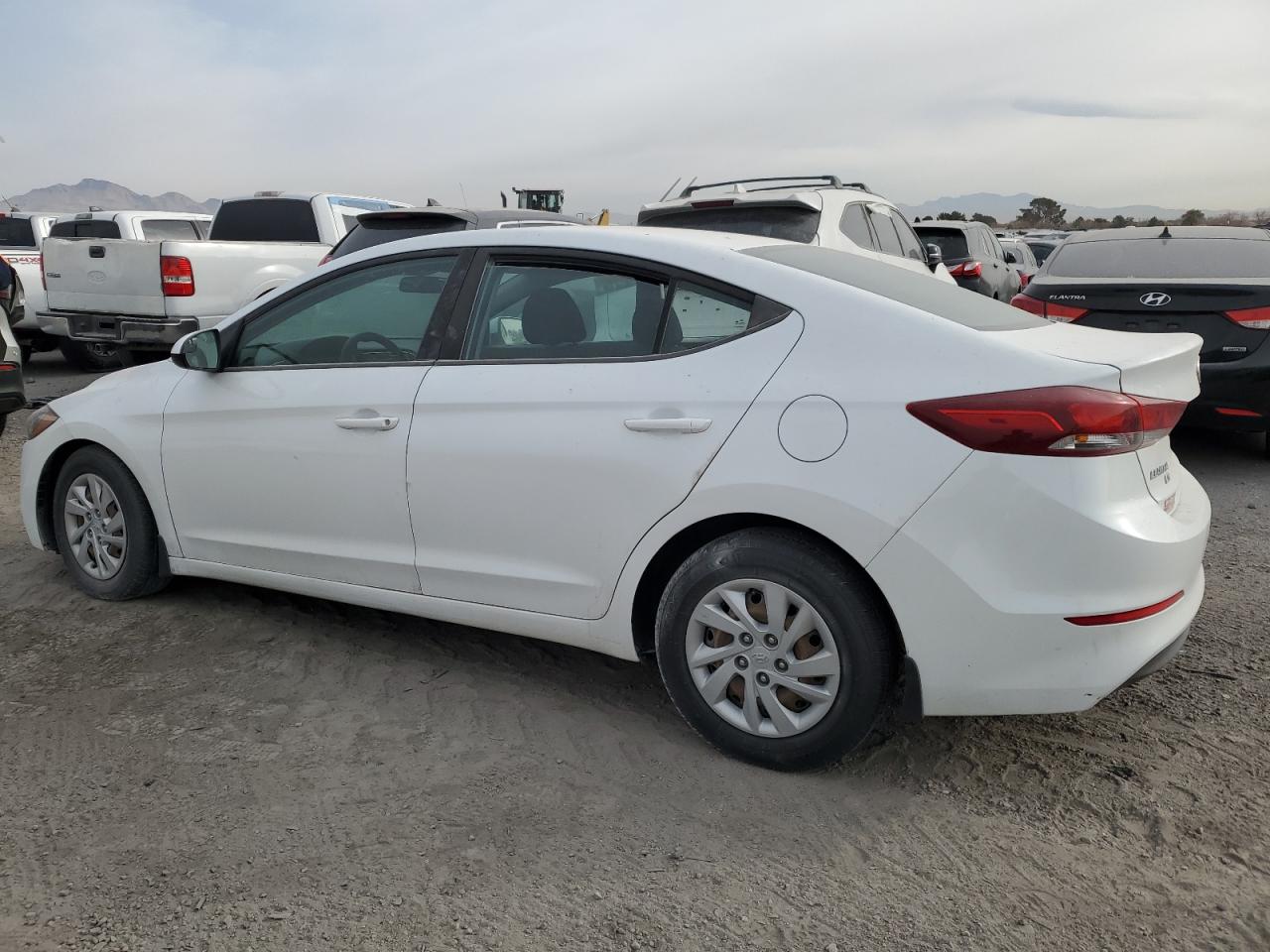 2018 Hyundai Elantra - Image 2