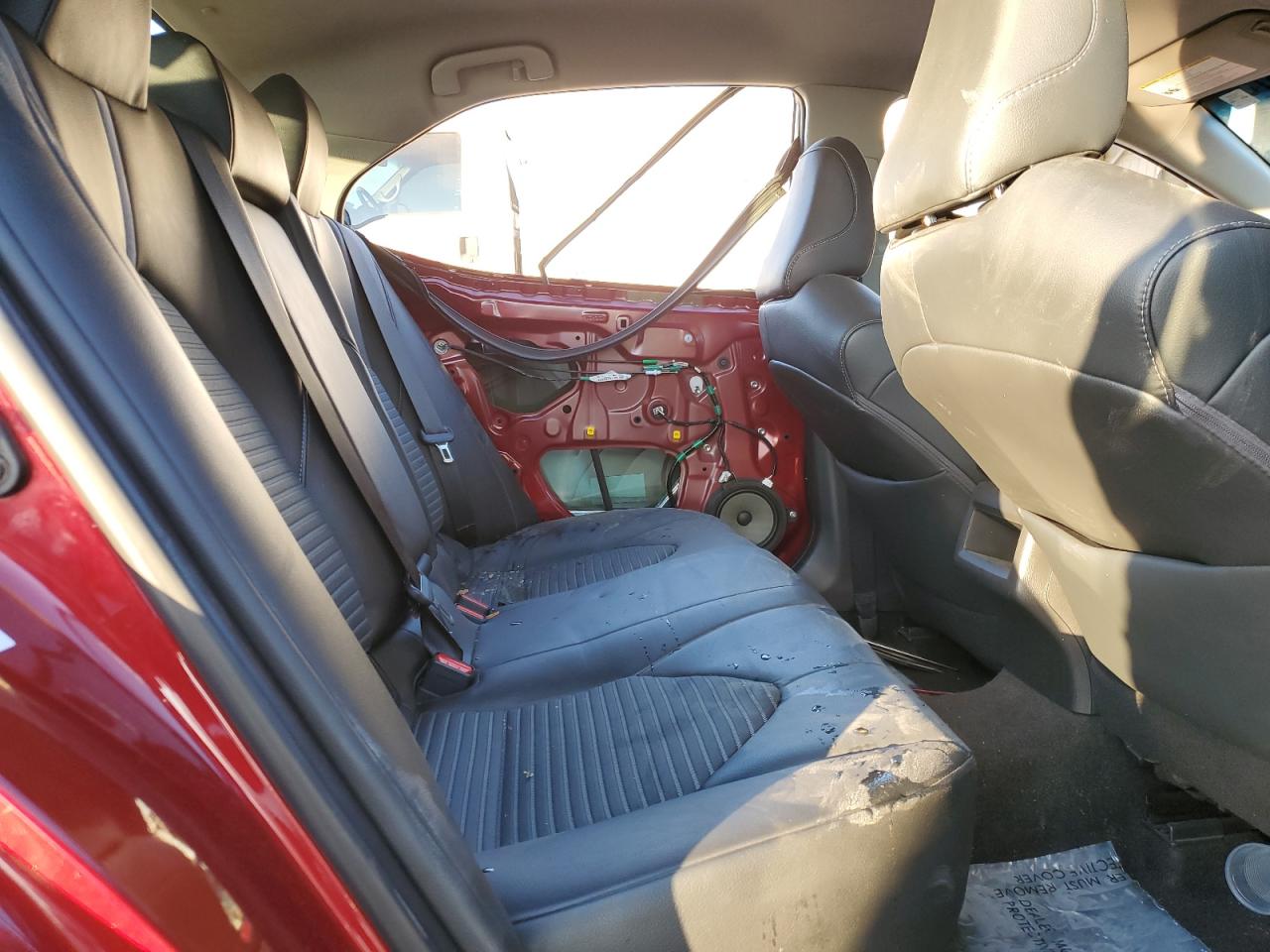 2018 Toyota Camry - Image 10