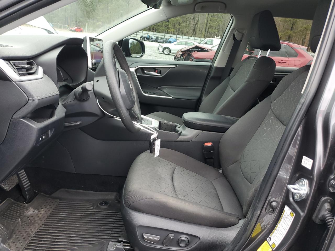2024 Toyota RAV 4 - Image 7