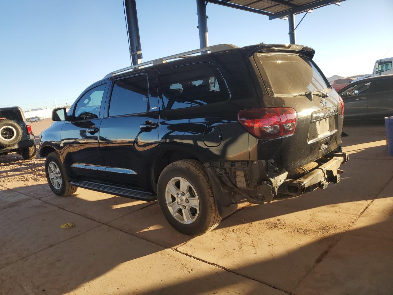 2018 Toyota Sequoia - Image 2