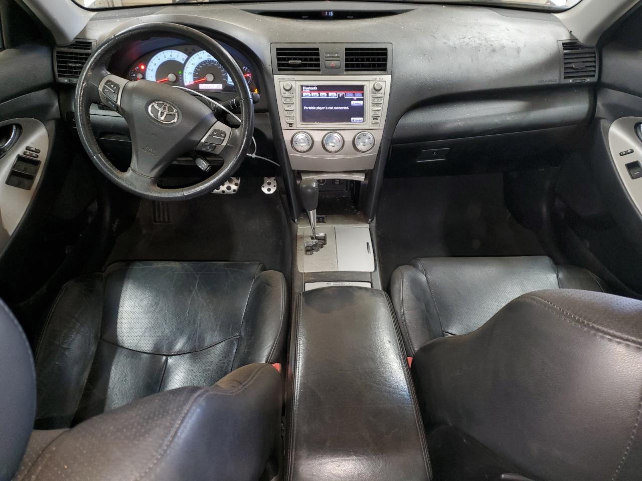 2011 Toyota Camry - Image 8