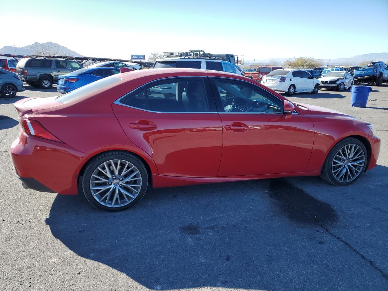 2016 Lexus IS - Image 3