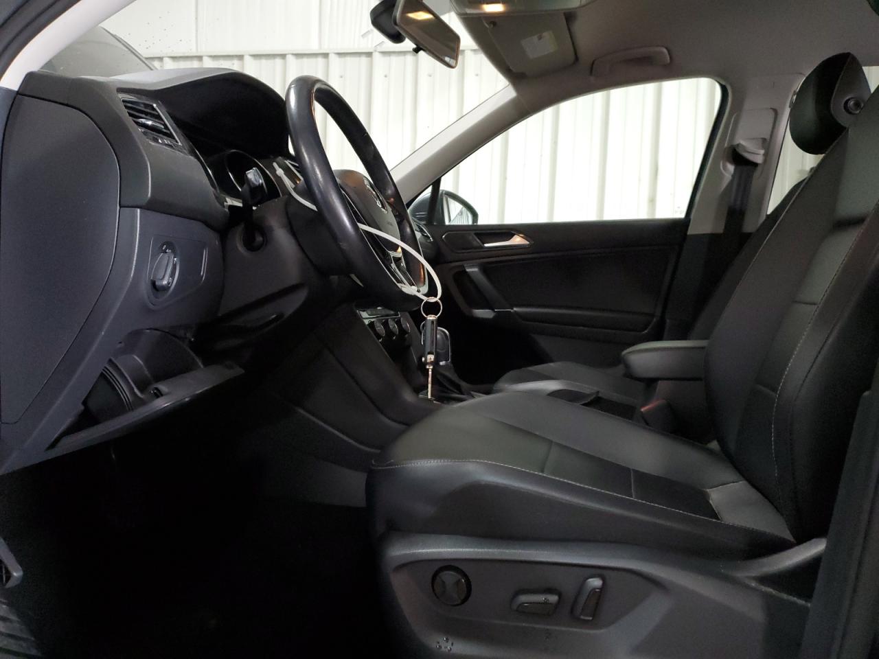 2018 Volkswagen Tiguan - Image 7