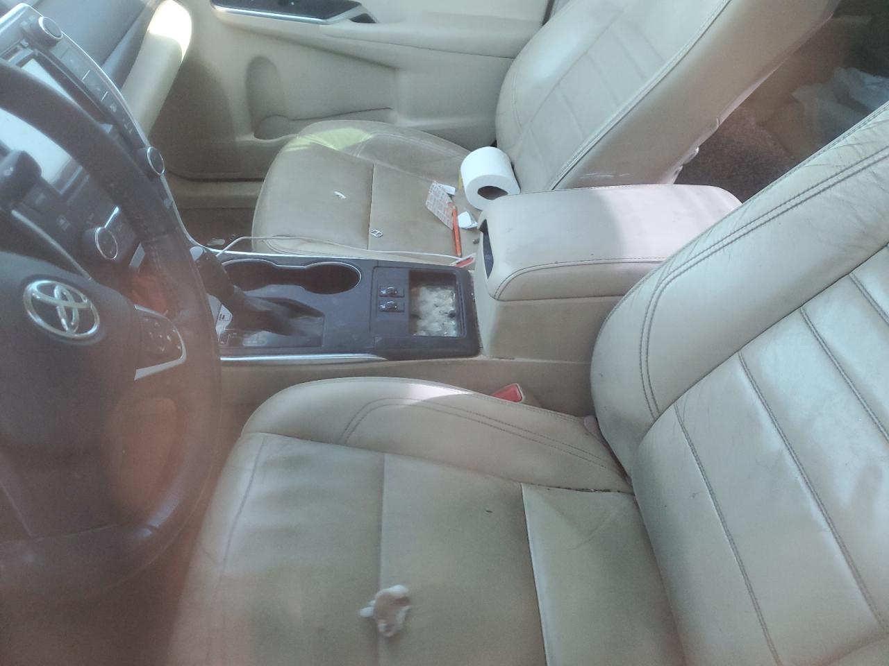 2016 Toyota Camry - Image 7