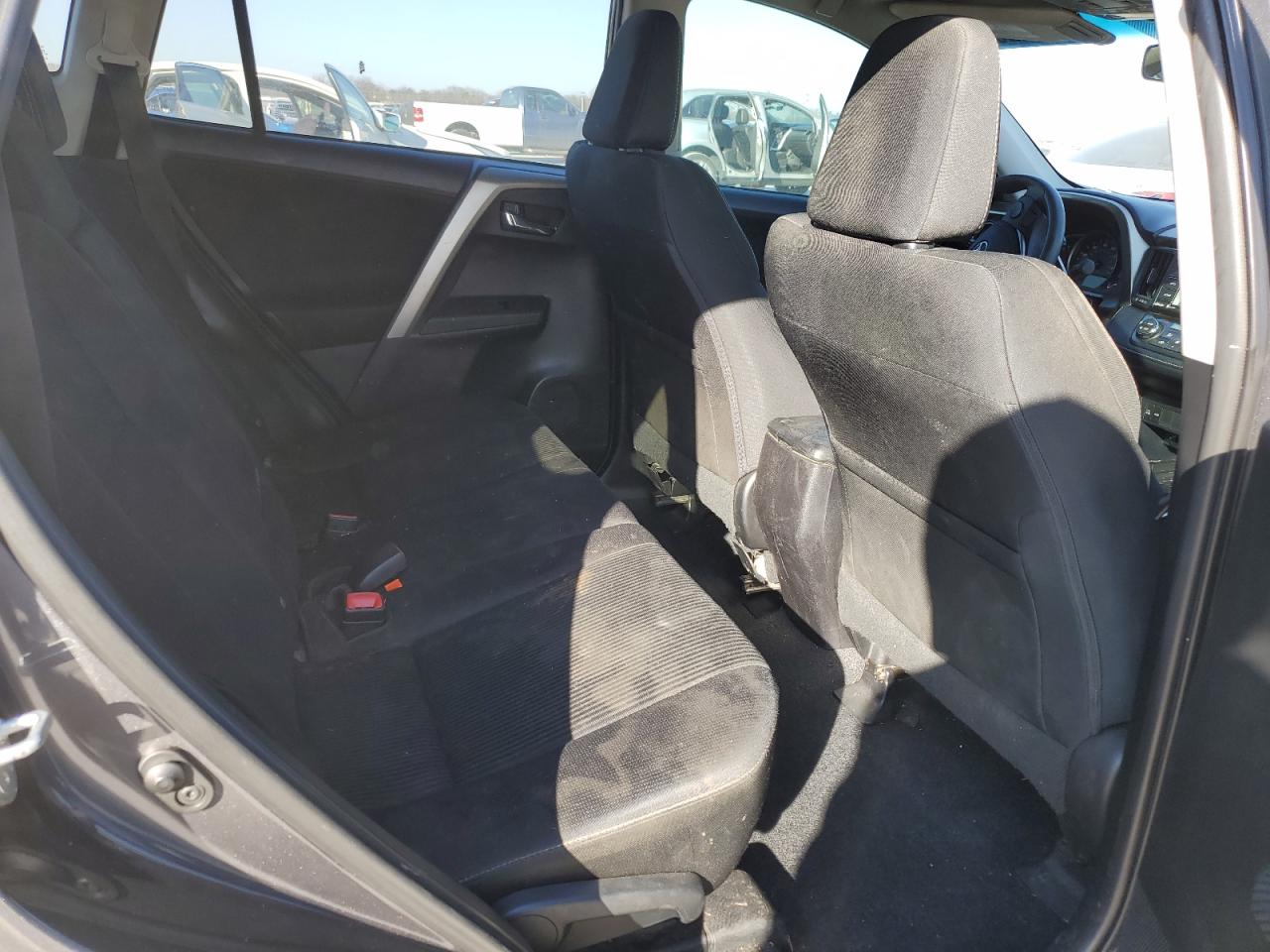 2014 Toyota RAV 4 - Image 10