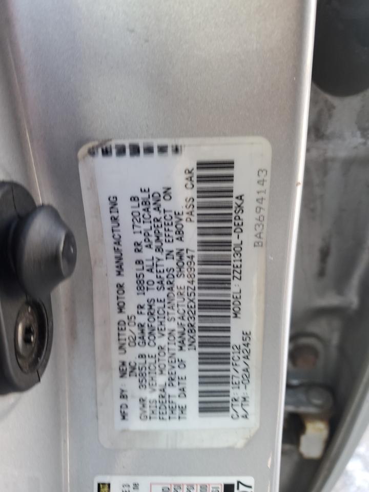 2005 Toyota Corolla - Image 12