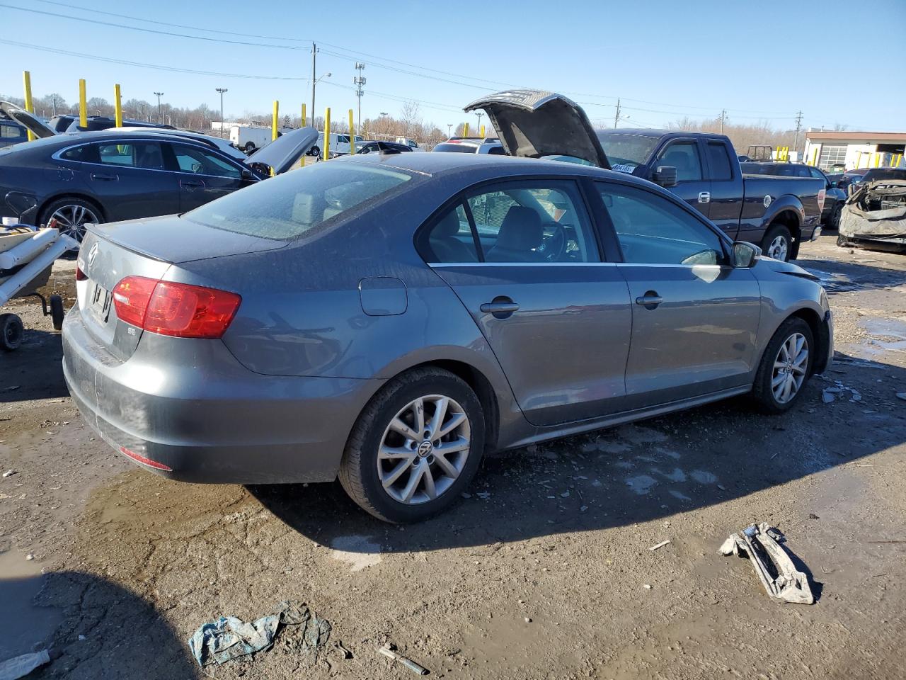 2014 Volkswagen Jetta - Image 3