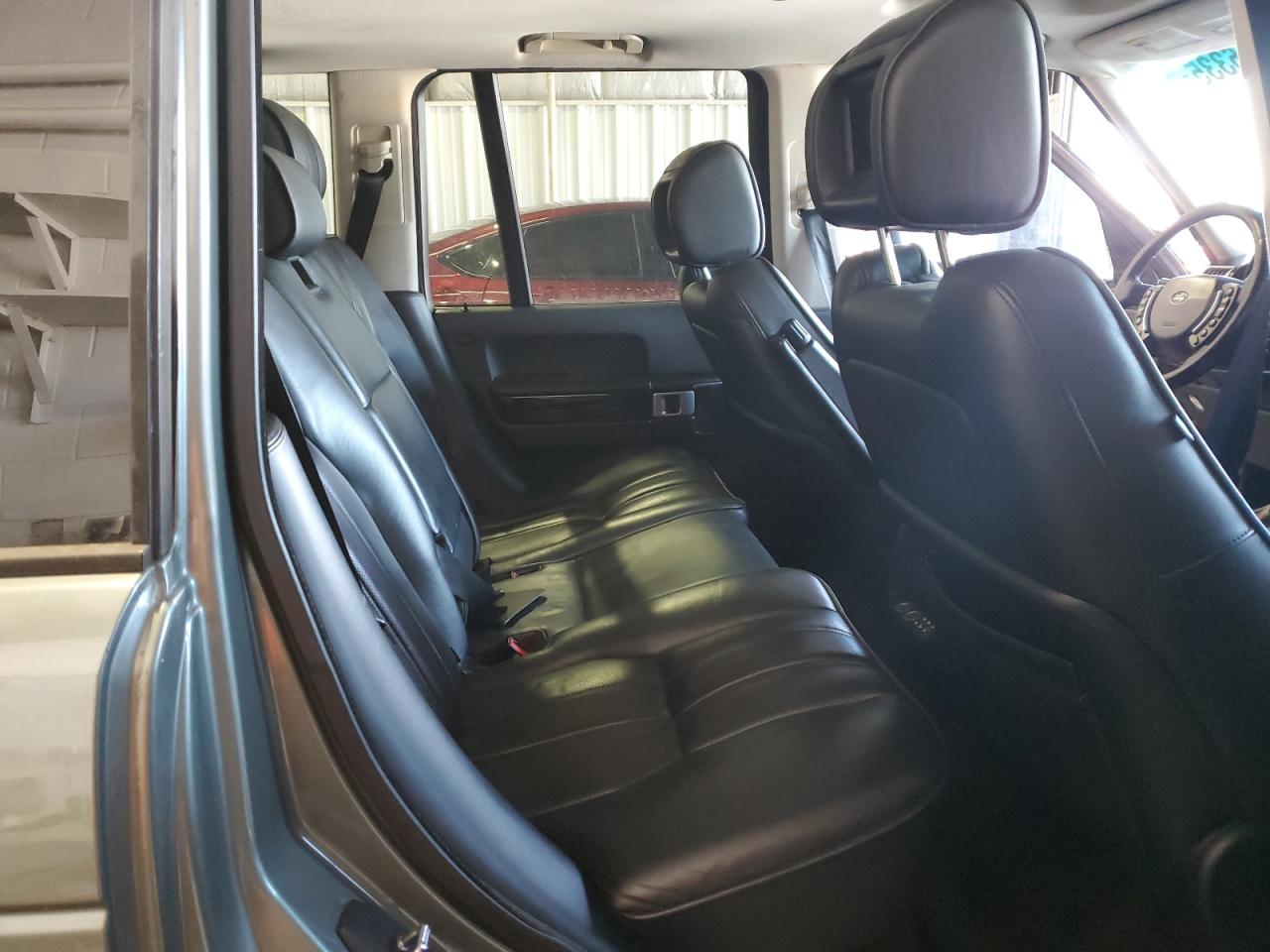 2007 Land Rover Range Rover - Image 11