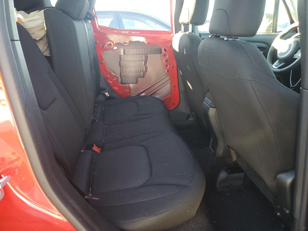 2019 Jeep Renegade - Image 10