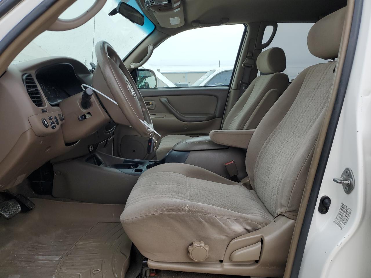 2004 Toyota Tundra - Image 7