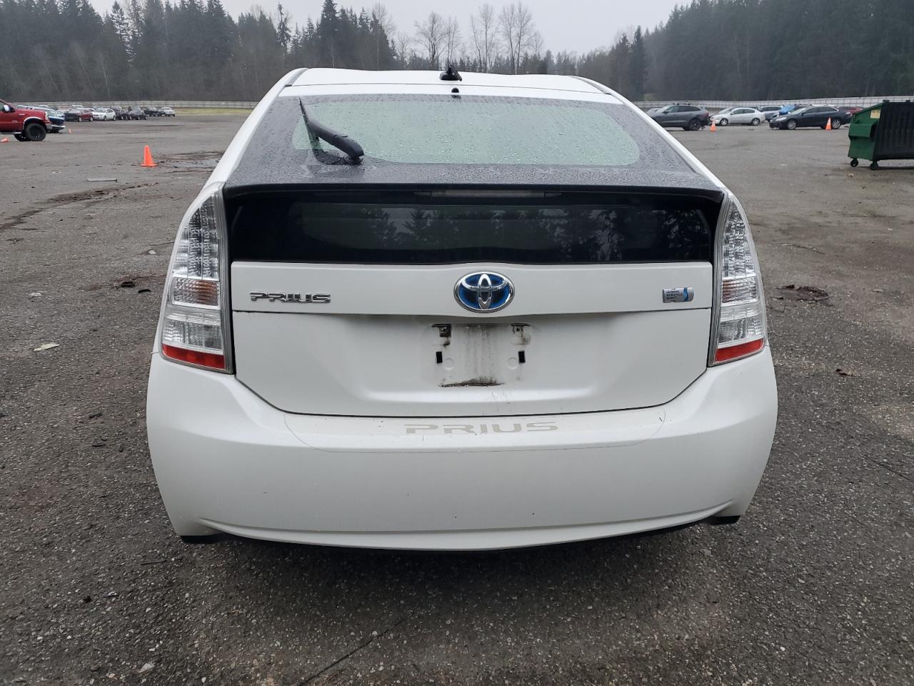 2010 Toyota Prius - Image 6