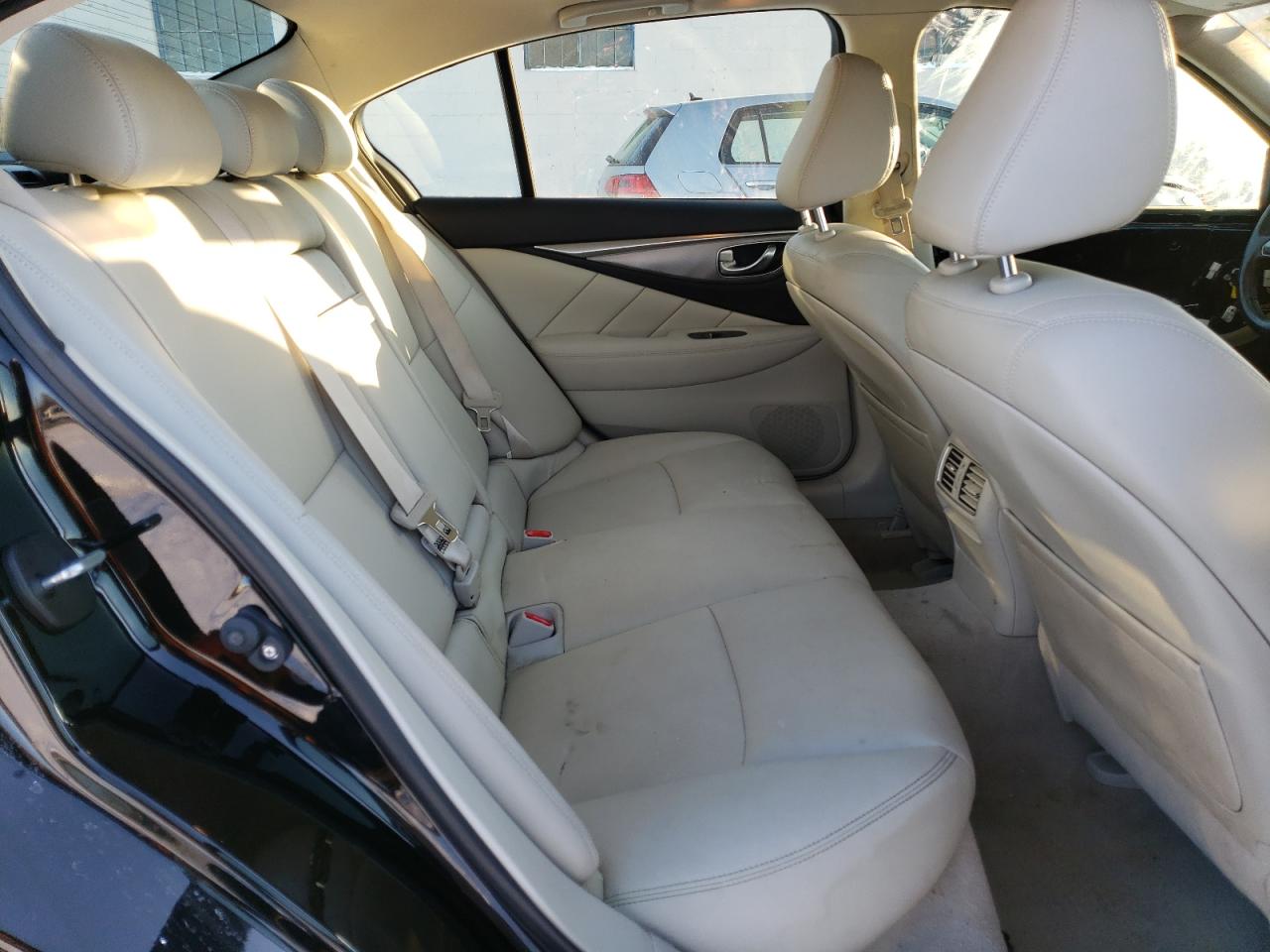 2016 Infiniti Q50 - Image 10