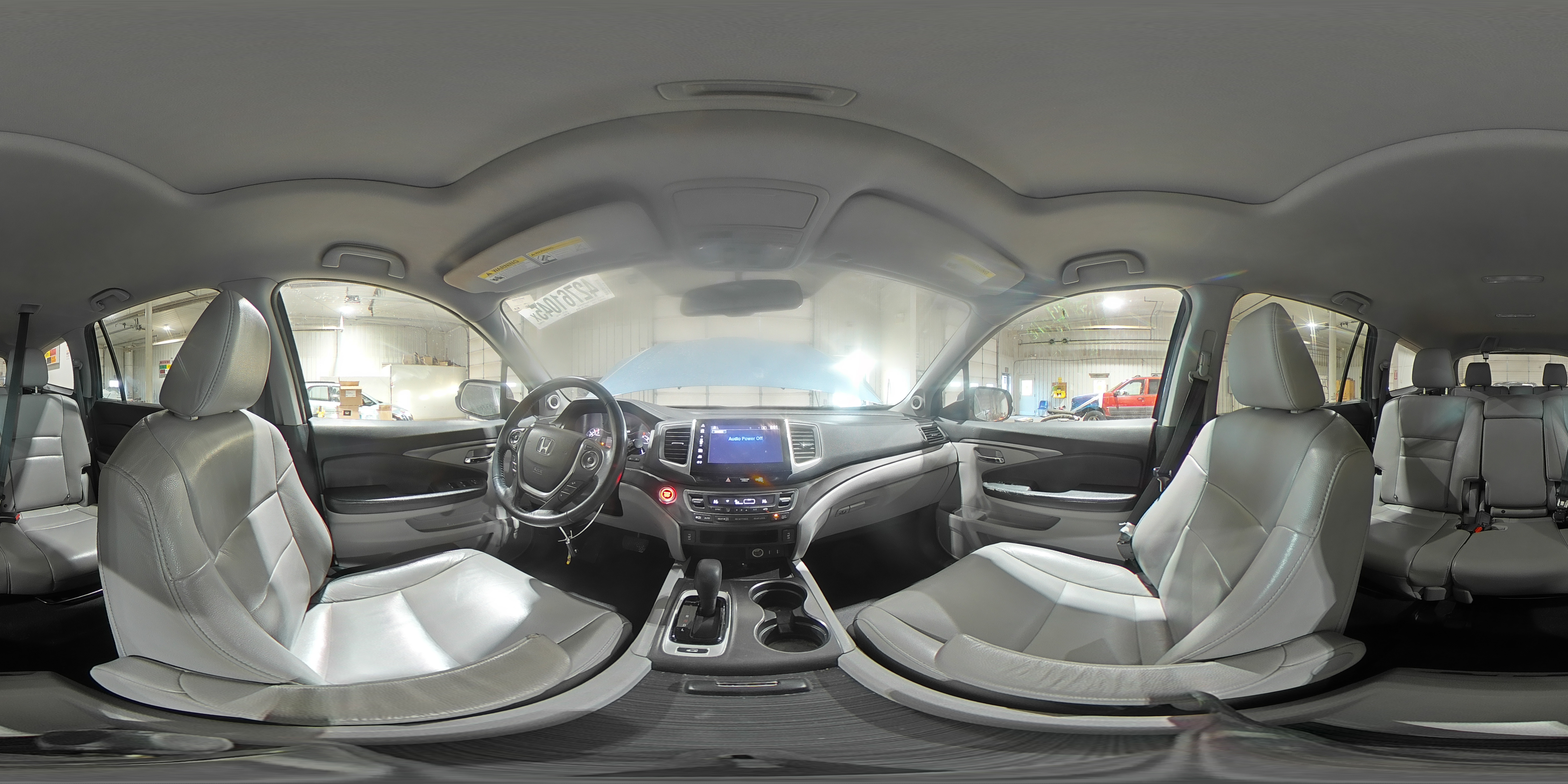 2017 Honda Pilot - Image 16