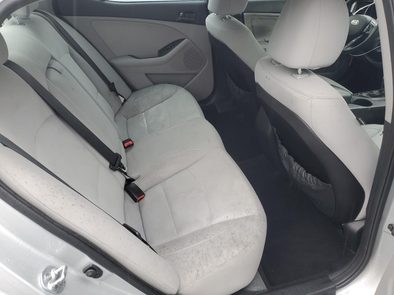 2012 Kia Optima - Image 11
