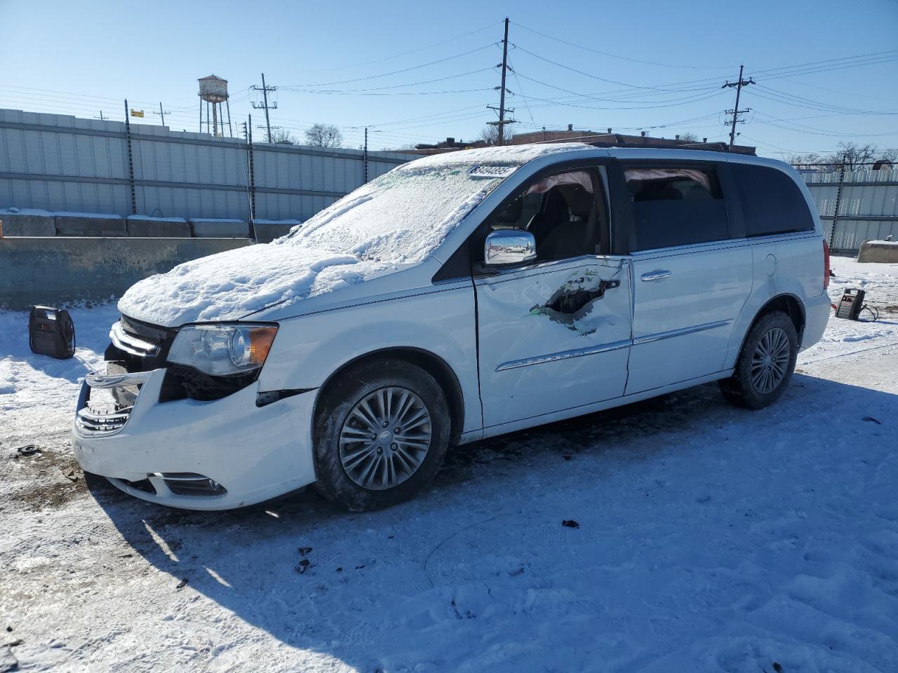 2016 Chrysler Town & Country - Image 1