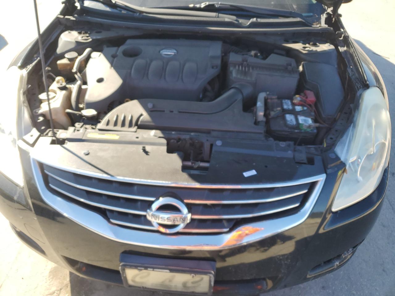 2010 Nissan Altima - Image 11