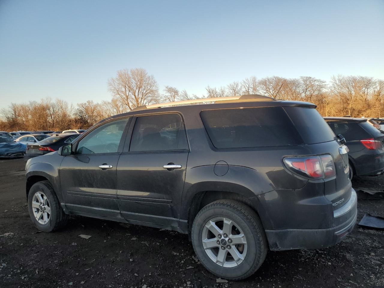 2013 GMC Acadia - Image 2