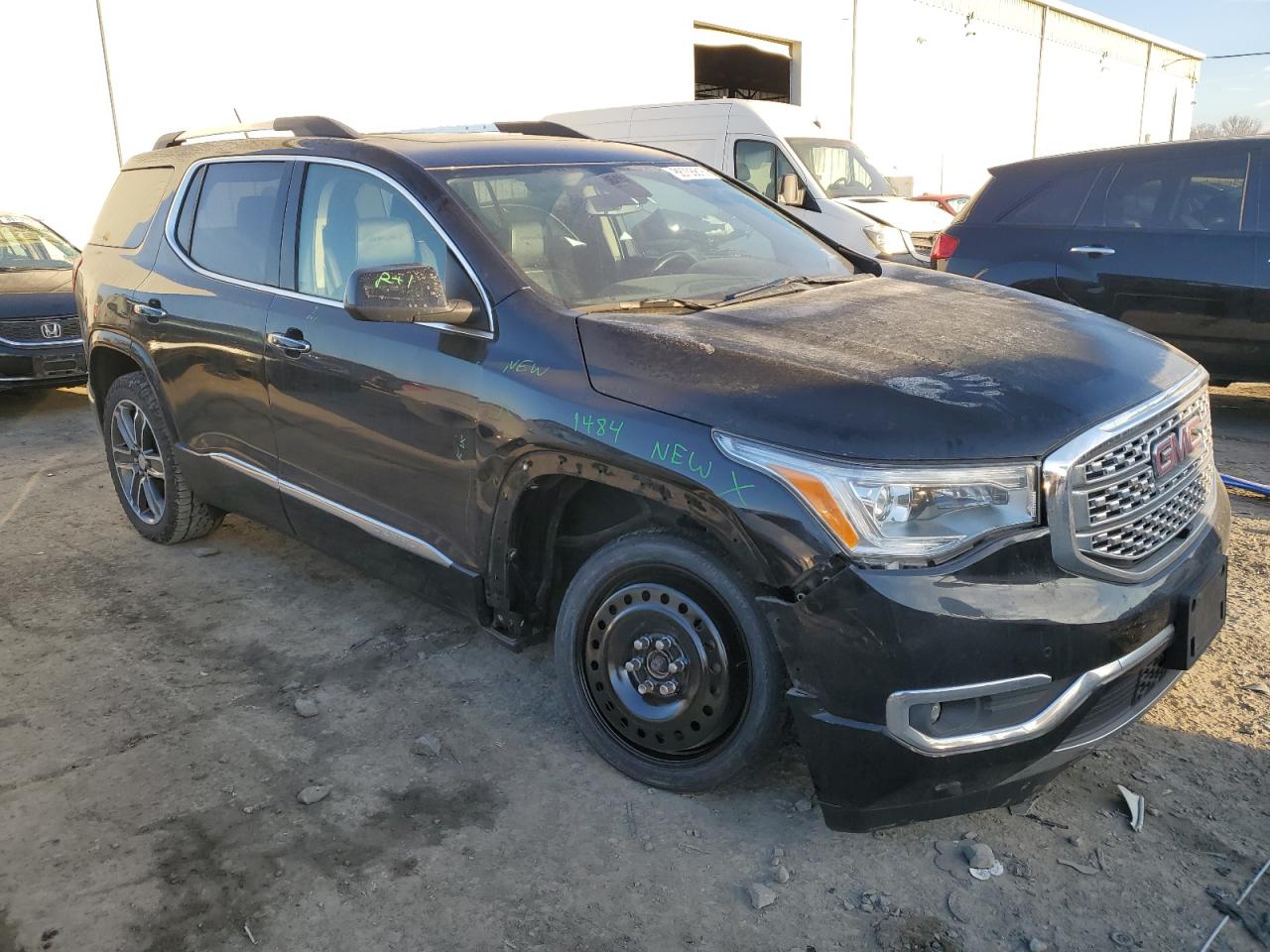 2019 GMC Acadia - Image 4