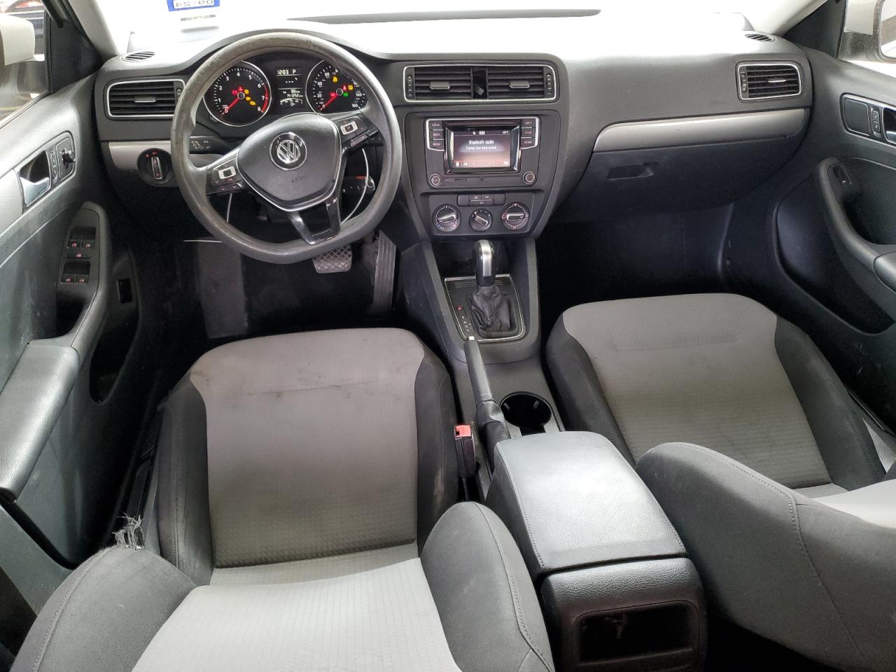 2017 Volkswagen Jetta - Image 8