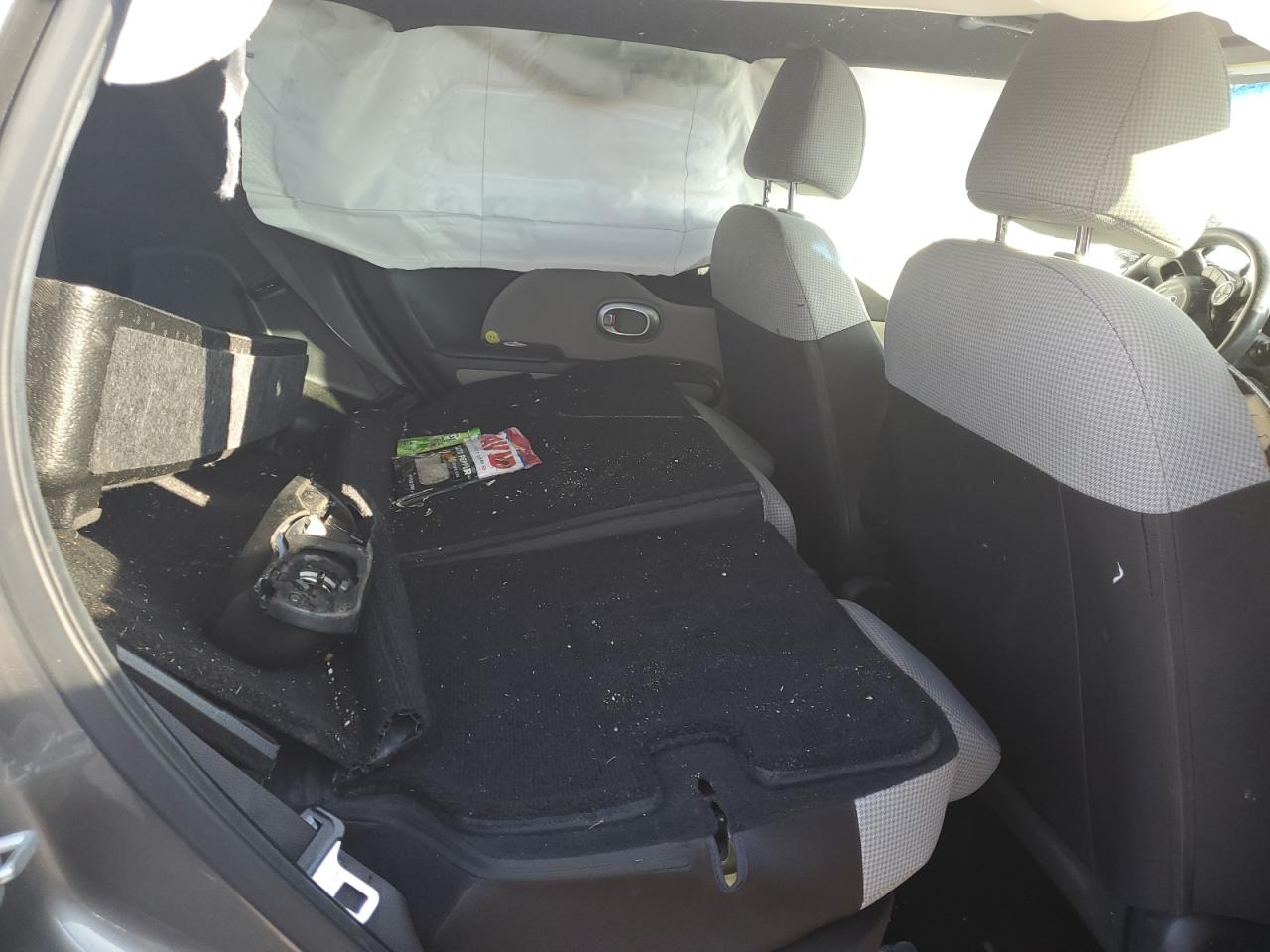 2017 Kia Soul - Image 11