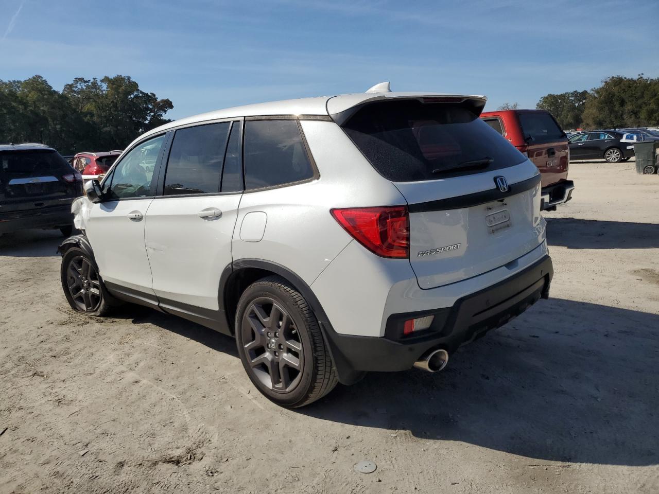 2022 Honda Passport - Image 2