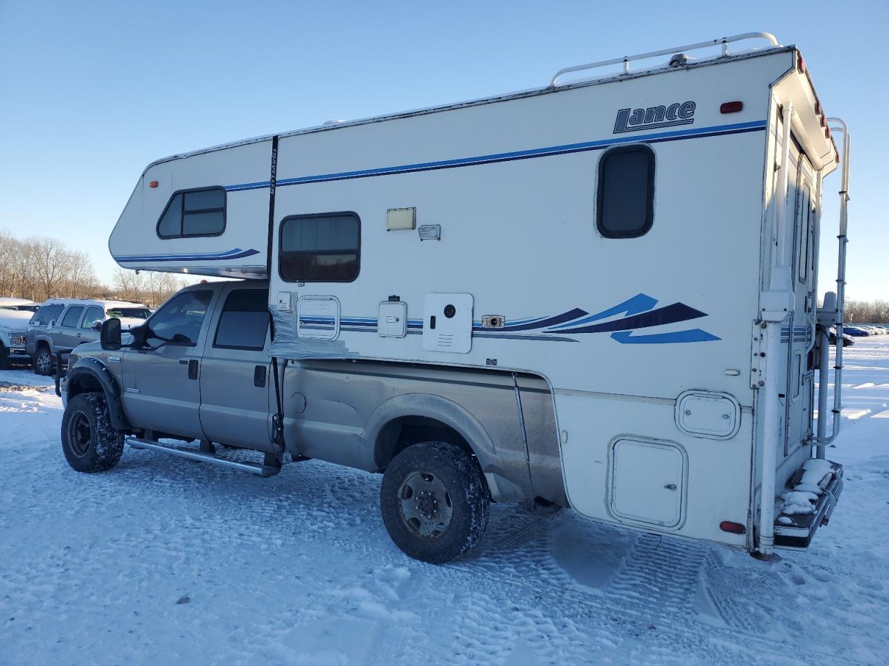 2006 Ford F350 - Image 2