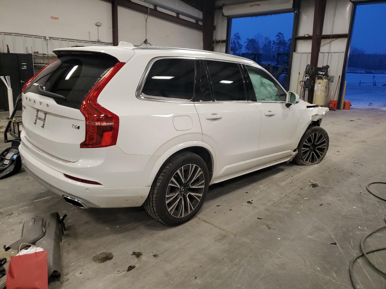 2020 Volvo XC90 - Image 3
