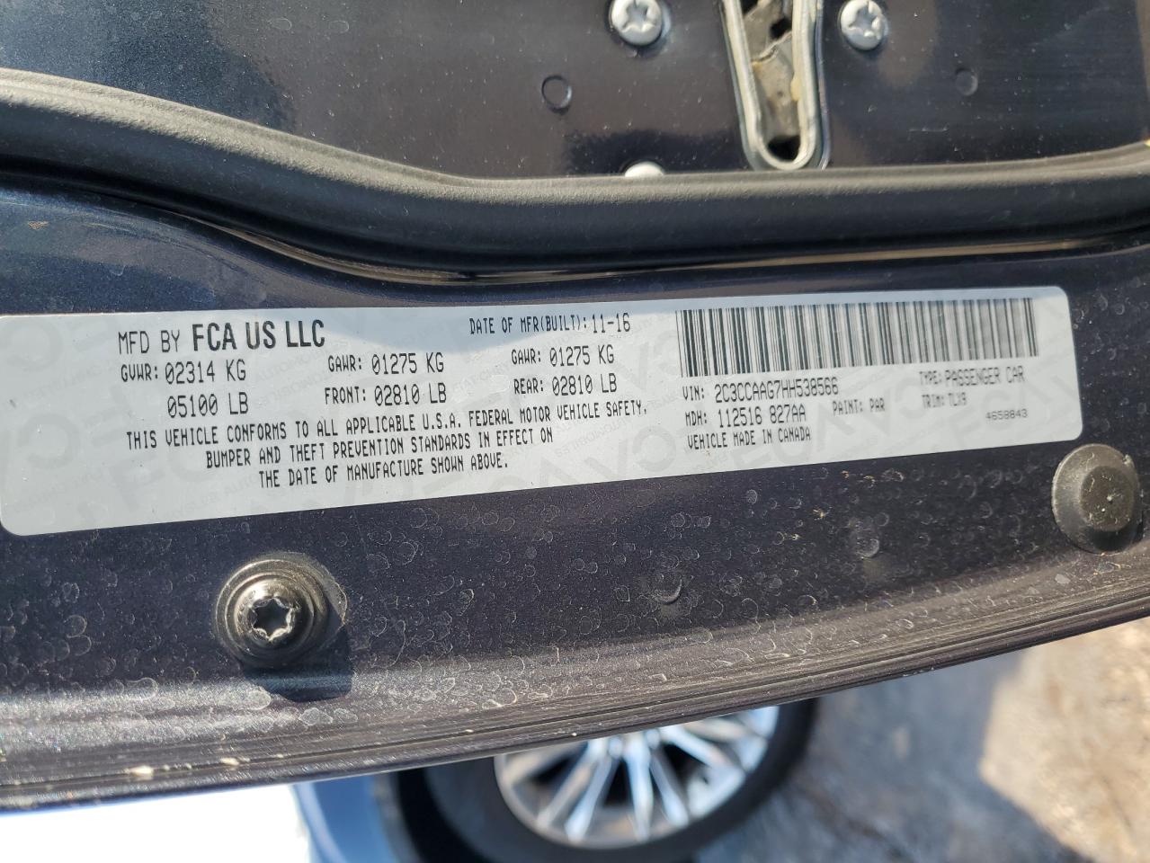 2017 Chrysler 300 - Image 14