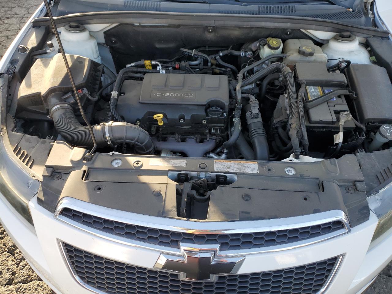 2013 Chevrolet Cruze - Image 11