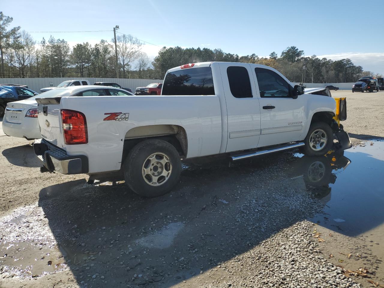 2013 Chevrolet Silverado - Image 3